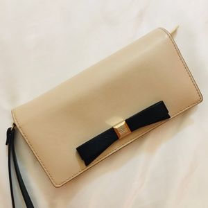 kate spade bow wristlet